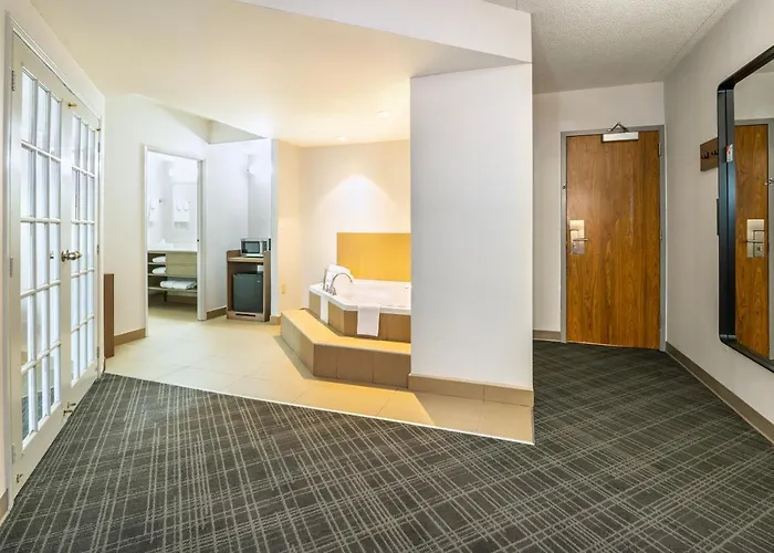 Superior King Suite